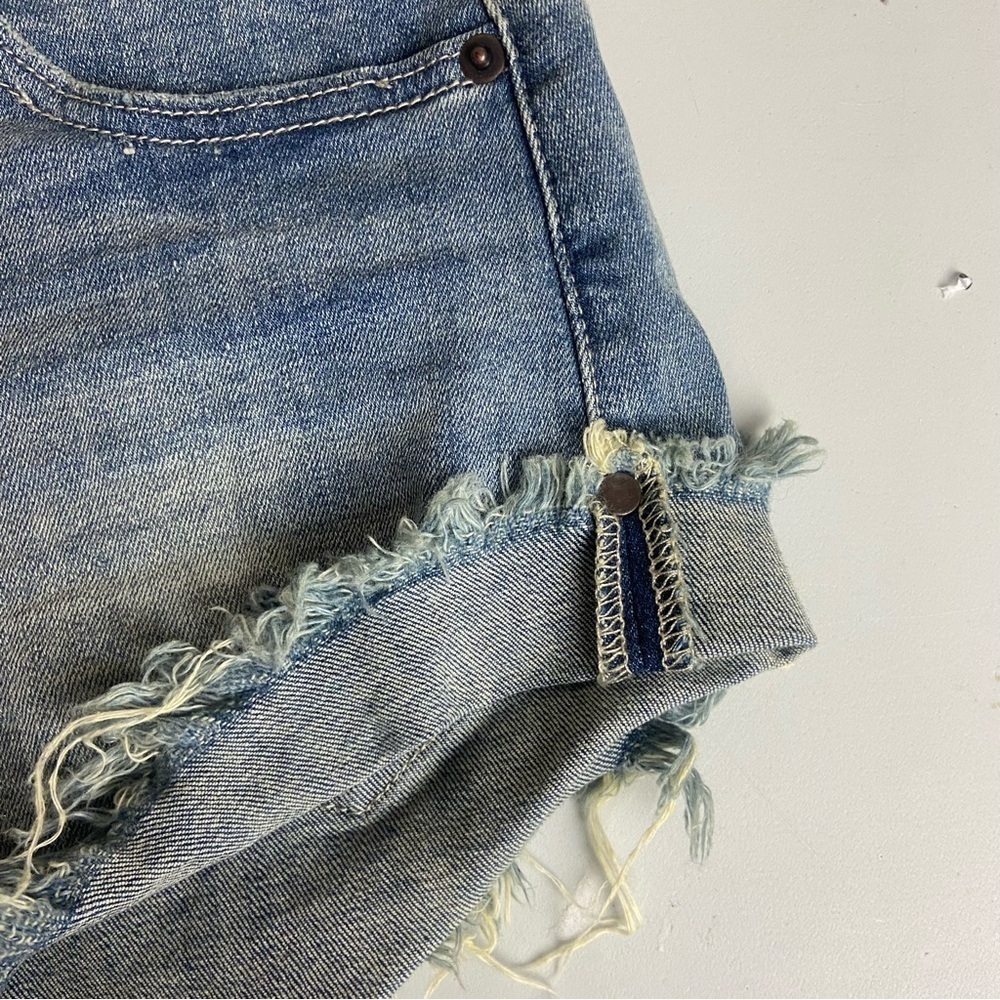 Altar’d State Size 25 Cut Off Denim Shorts Distressed Grommets Button Fly Grunge - Picture 11 of 11